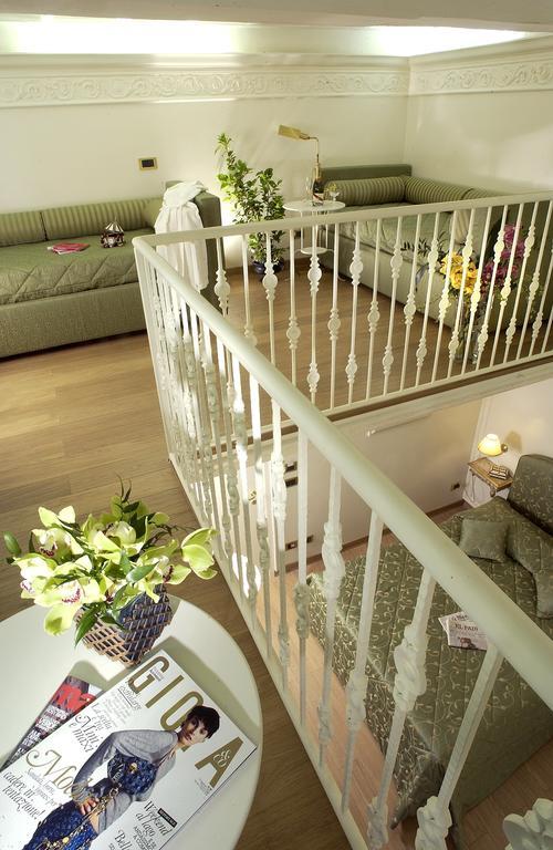Suites Rome Chambre photo