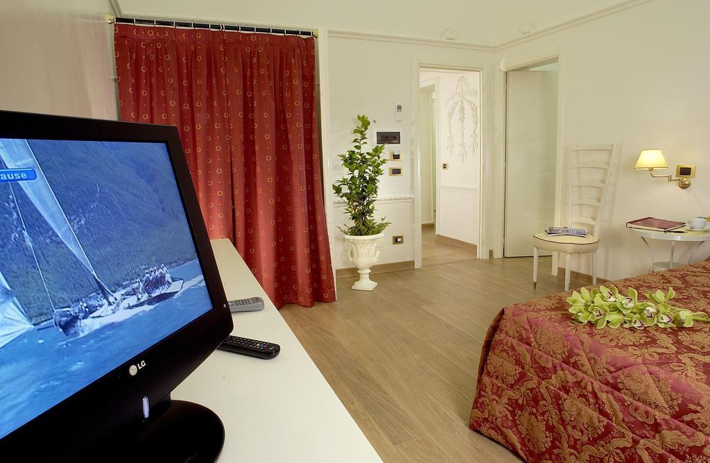 Suites Rome Chambre photo
